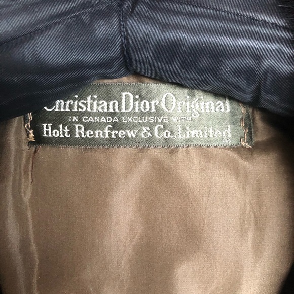 Full Length Holt Renfrew Coat - Picture 4 of 4